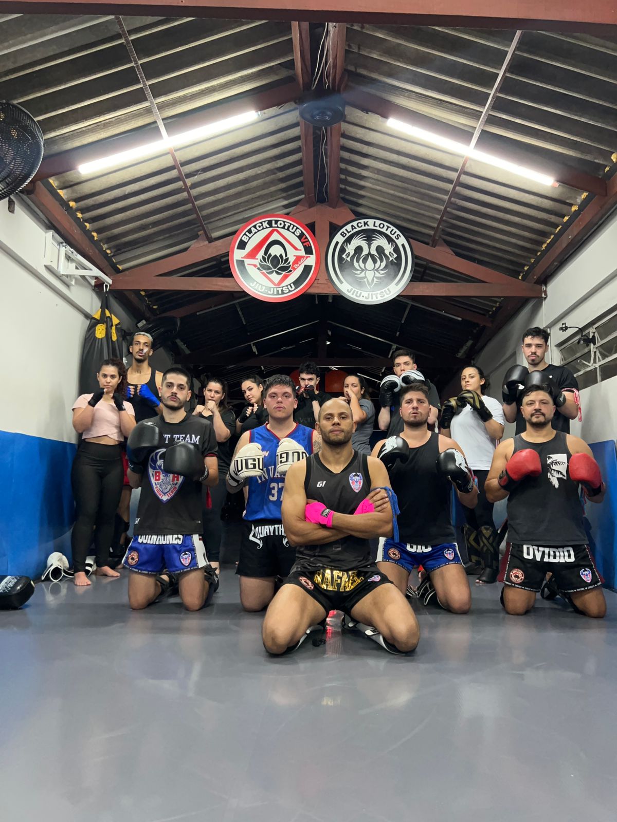 Treino de Muay Thai na Black Lotus